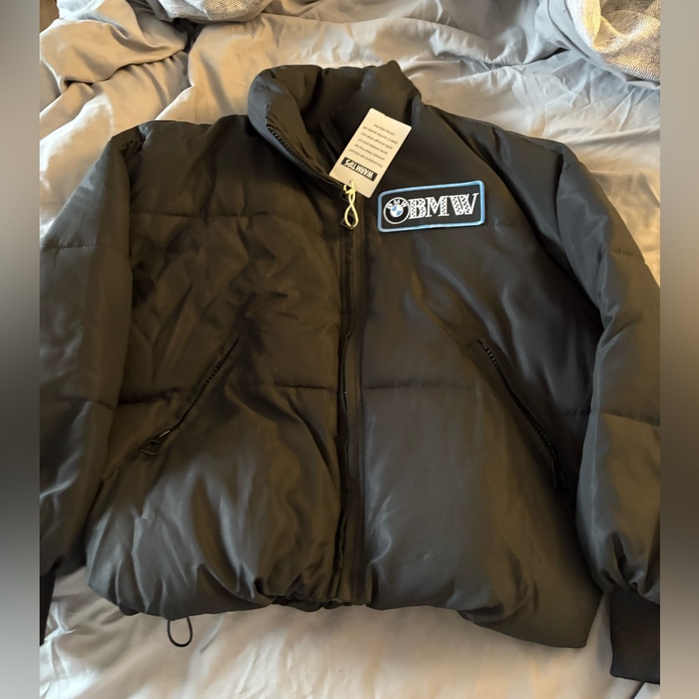 BMW Classic Black Puffer Jacket
Black Oversized 
Soft Warm - Picture 9 of 10